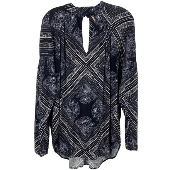 Free People Walking On A Dream Black Tunic Blouse Open Back size Medium - Picture 5 of 7